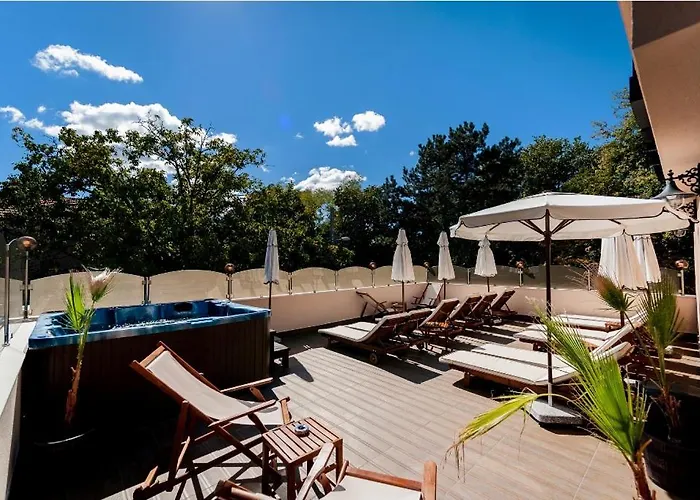 централ и Здравен курорт Павел баня