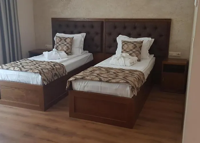 централ и Здравен курорт Павел баня